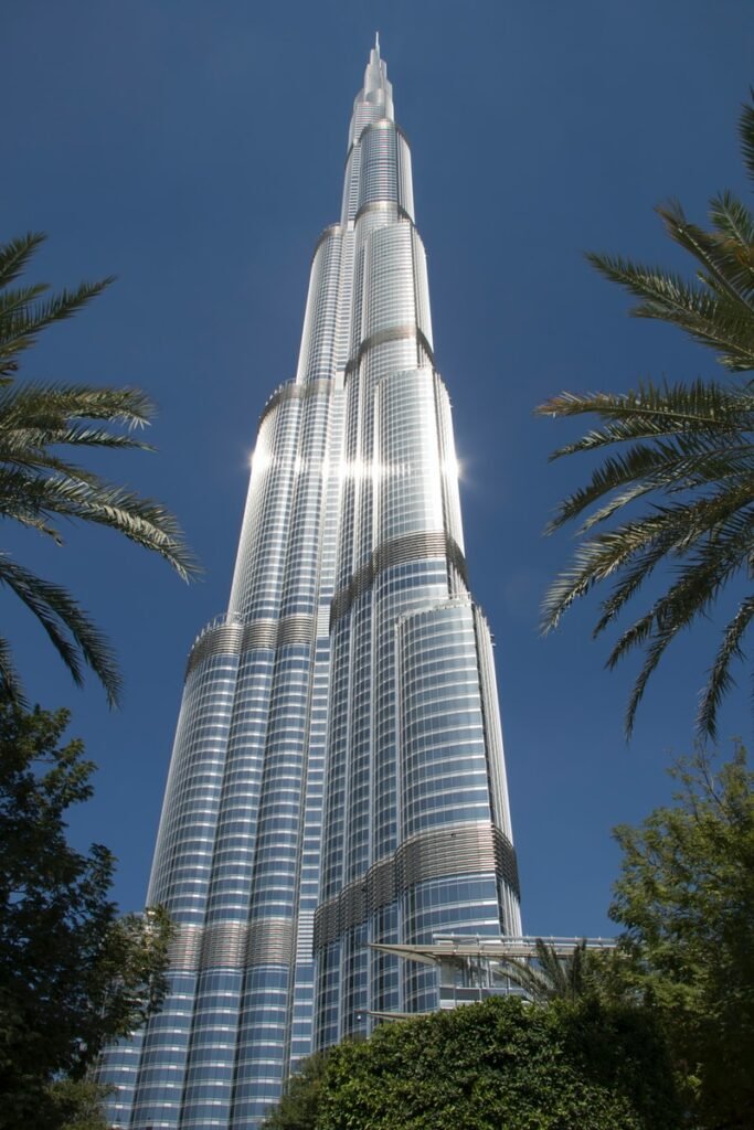 low-angle photography of Burj Khalifa ,Amazing facts about dubai